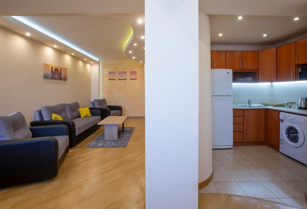 Umba Apartment N4 - Balcony And Mount Ararat View Yerevan Exterior photo